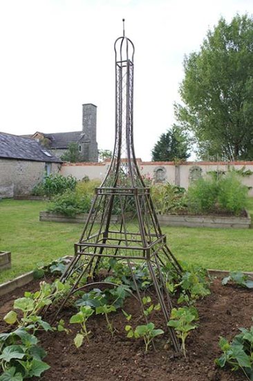 Eiffel Tower Plant Frame - Click Image to Close